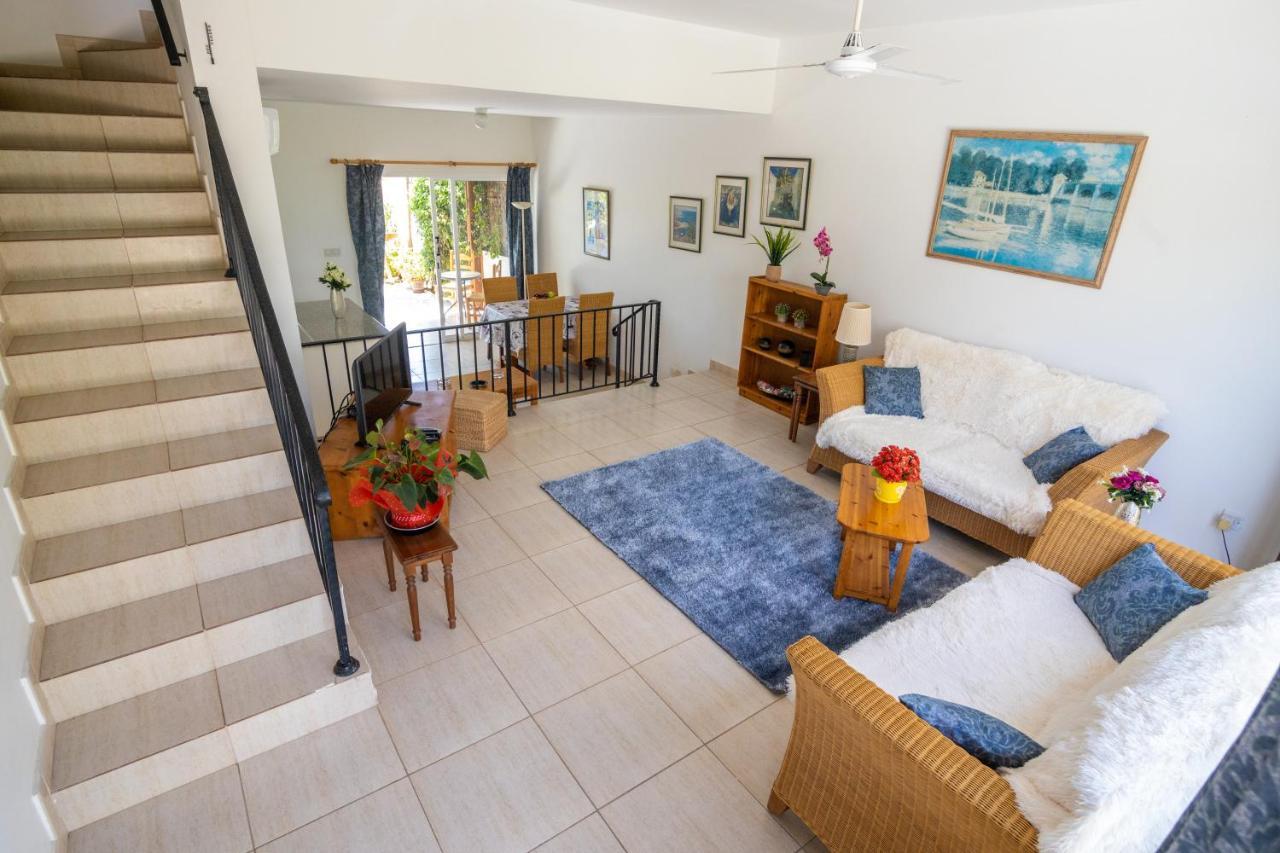 Sunset Villa Polis Luaran gambar